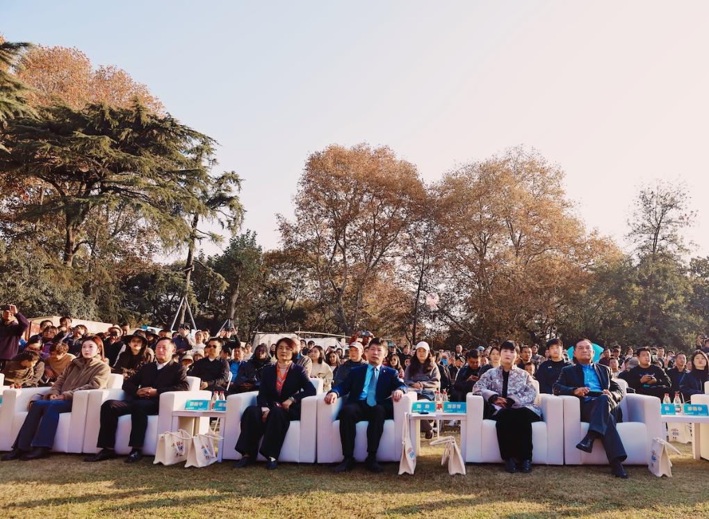 西子湖畔 南昌西湖热情相邀